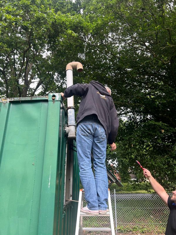 Foto vom Umzug des Containers